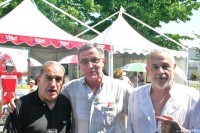 en compagnie de jean GACHASSIN, international de rugby ,  Président FFTennis, et le comèdien Francis PERRIN.