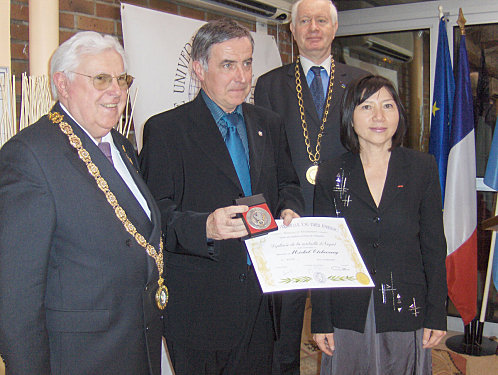 Serge Guillemot Président de la Ligue Universelle du Bien Public, Michel, Jean-Claude Baudry, Directeur Général de la Ligue Universelle, Anh Dao Traxel, fille de ceur des Chirac et Présidente de l"Etoile Européenne de Dévouement Civil et Militaire