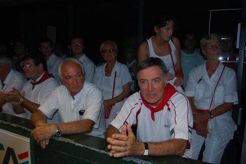 Michel depuis toujours occupe une place très convoitée au filet du fond pendant le finale des Masters de Bayonne.